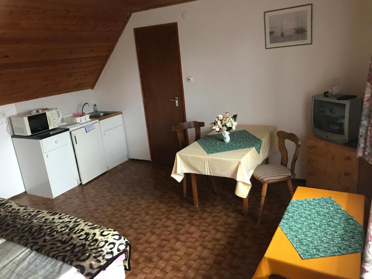 Apartman Berki Margit Hévíz Exterior foto